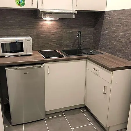 Kornstraße Aparthotel 4*